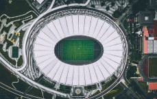 开云_意甲赛场，科莫迎战乌迪内斯，莫雷诺与罗德里格斯首发引领战局，扎尼奥洛卡巴瑟利登场亮相