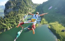 开云-德甲焦点战，科隆七人伤缺残阵保级迎战拜仁火力天团，十二场全胜魔咒是否再度延续？