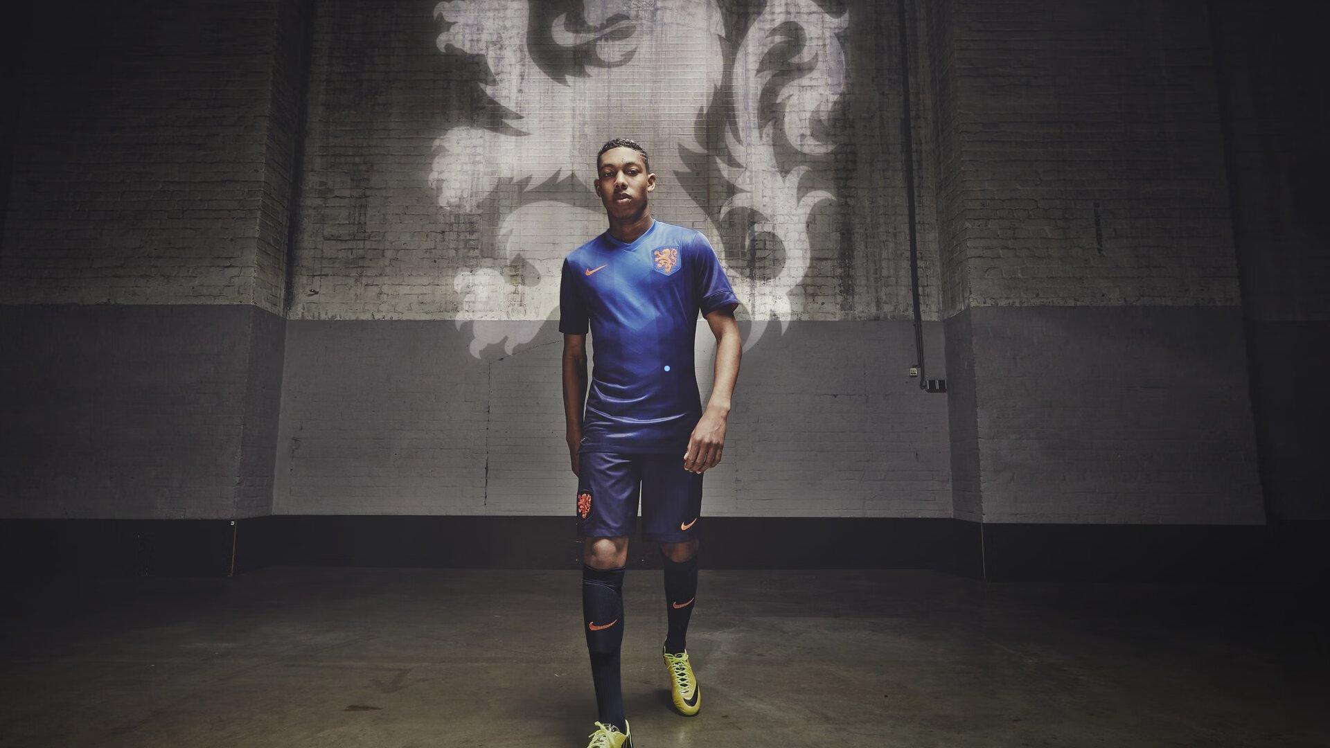 国米陷历史性困局，近8战博洛尼亚仅取2胜，昔日霸主何以沦为弱势方？